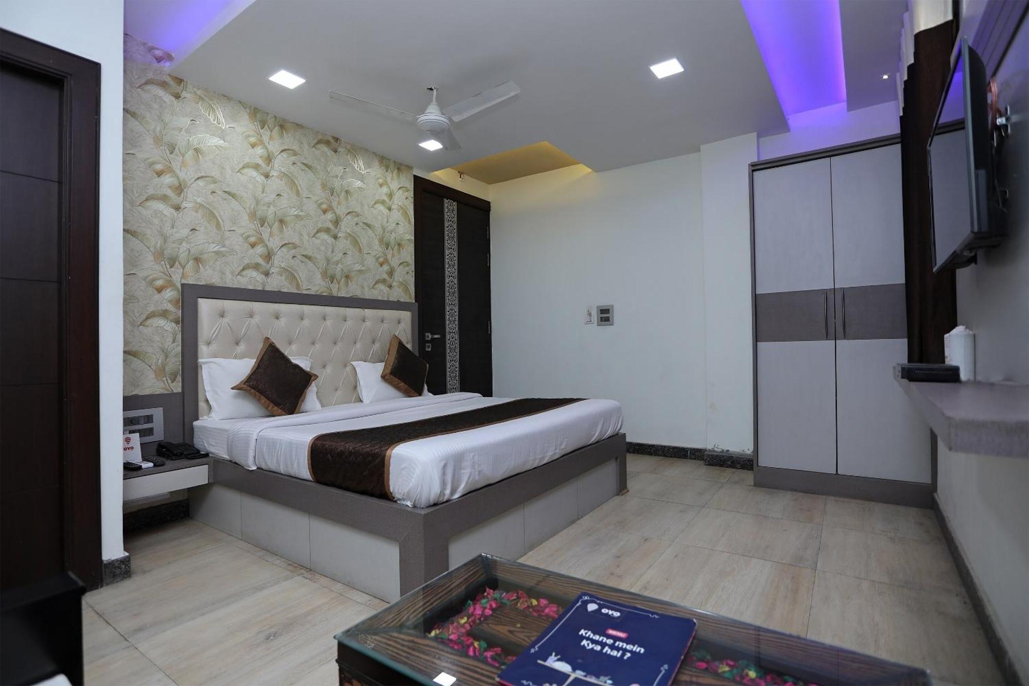 Oyo Hotel Vaishnavi Heritage Inn 阿格拉 外观 照片