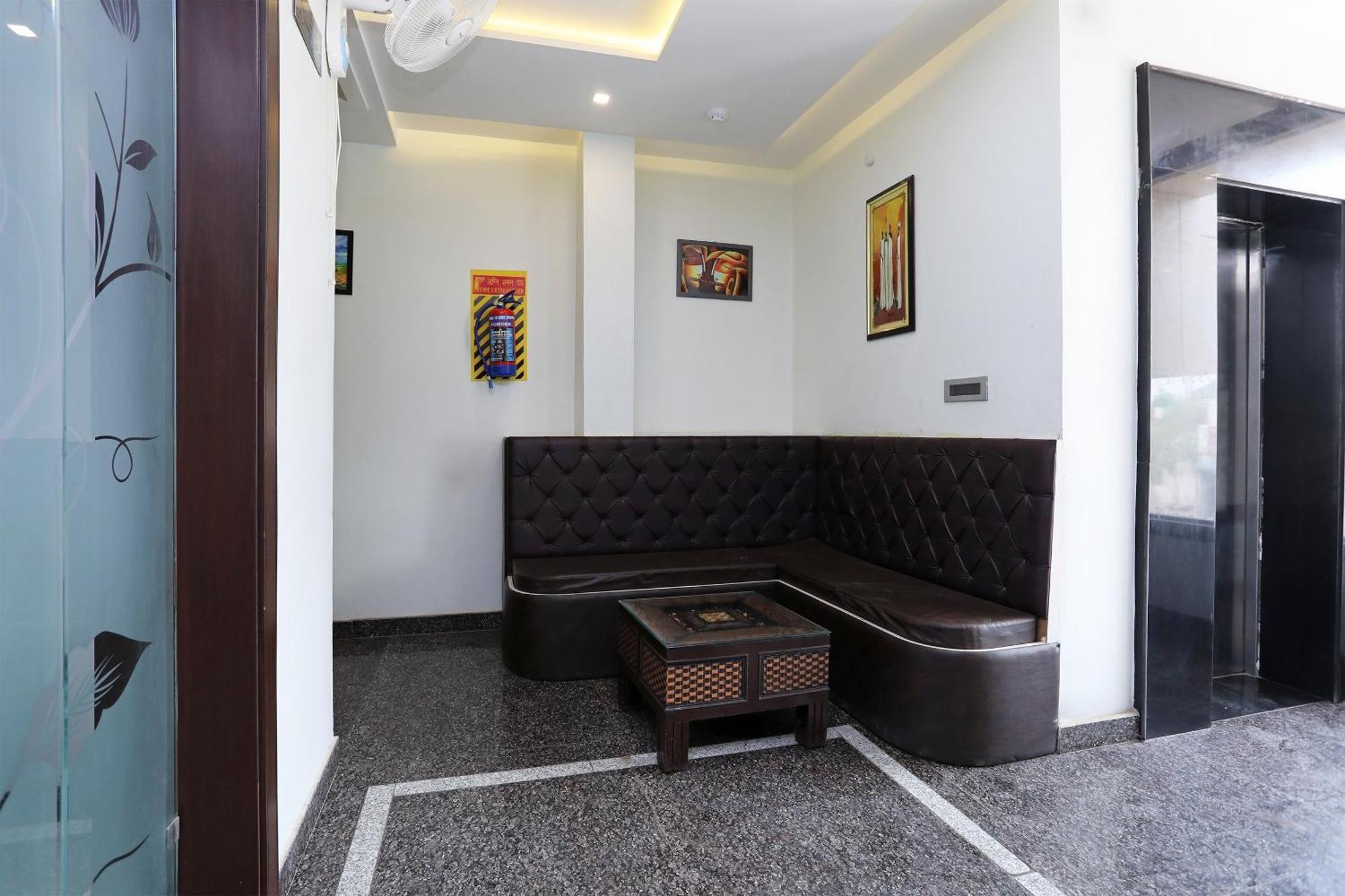 Oyo Hotel Vaishnavi Heritage Inn 阿格拉 外观 照片