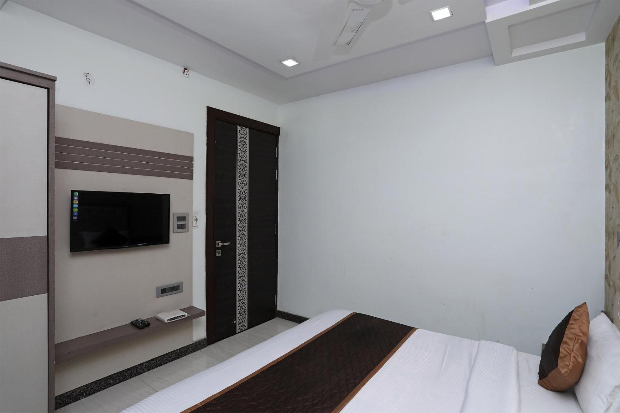 Oyo Hotel Vaishnavi Heritage Inn 阿格拉 外观 照片
